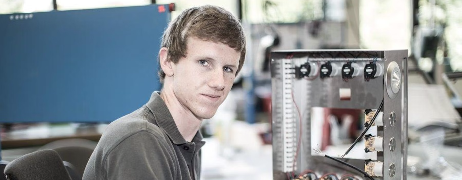 Apprentissage d'électronicien/ne CFC