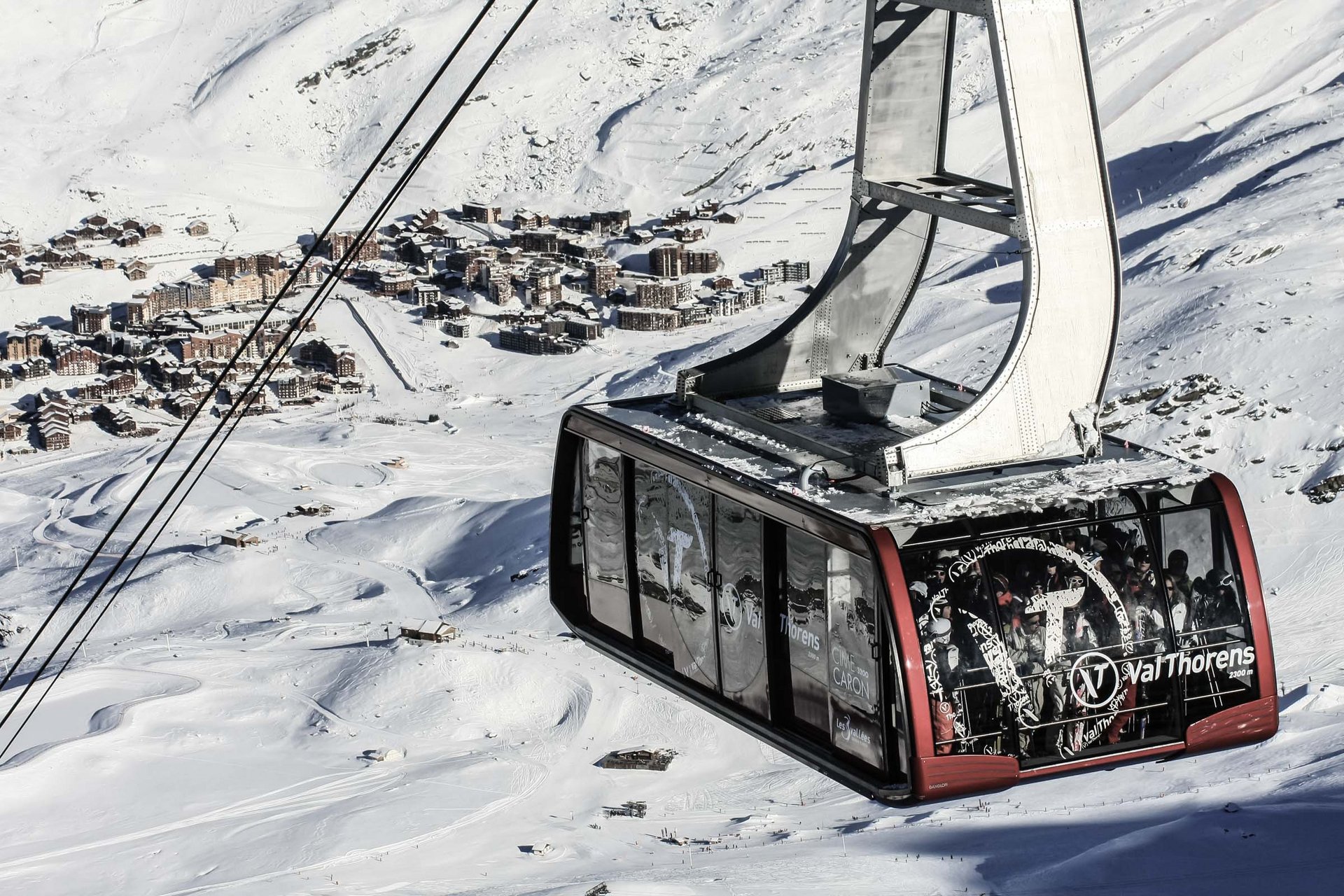 Gondelbahn Les 3 Vallees mit automatischen Sonderlösung Schiebetüren