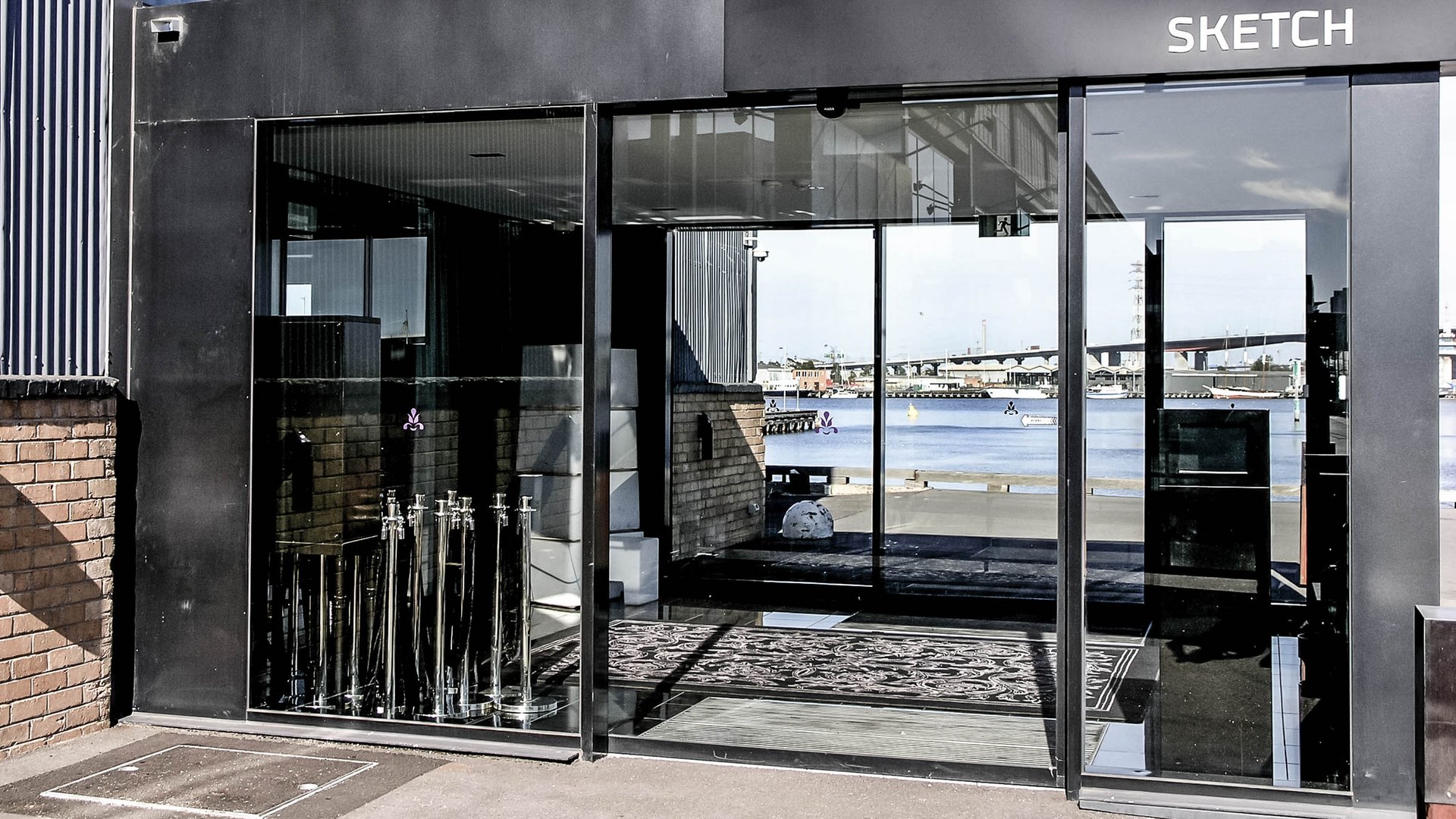 Sketch Eingang in Melbourne mit einer automatischen Schiebetür