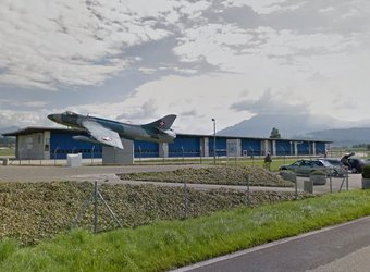 [Translate to German-German:] Gilgen durfte selbst keine Fotos machen – auf dem Bild von Google Street View ist der Flugplatz zu erkennen.